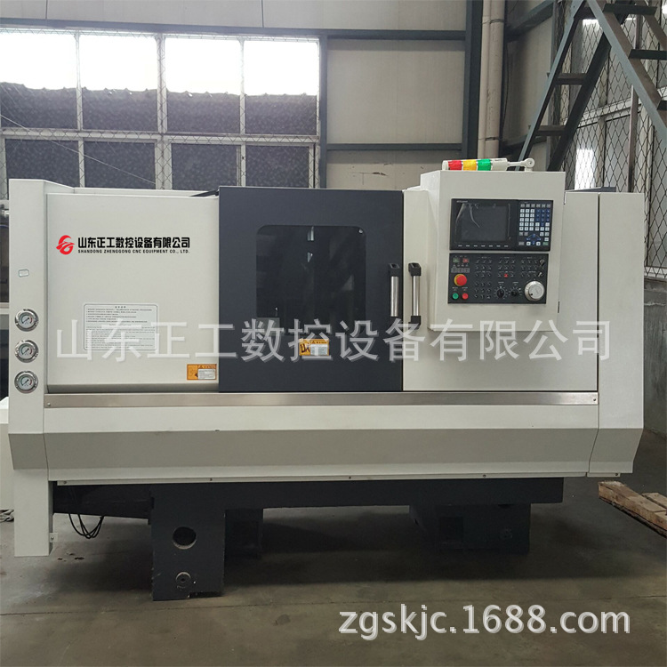 CK6160數控車床是山東正工數控設備有限公司主要數控車床產品,整機結構緊湊、外形美觀宜人、主軸大扭矩、高剛性、性能穩定可靠、具有優良的精度保持性。